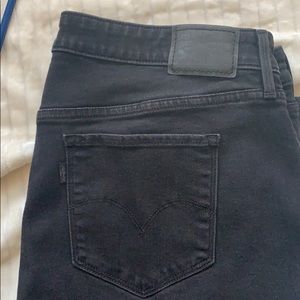 Levy’s 311 shaping skinny jeans